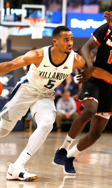 Paschall, Booth key national champion Villanova in rout